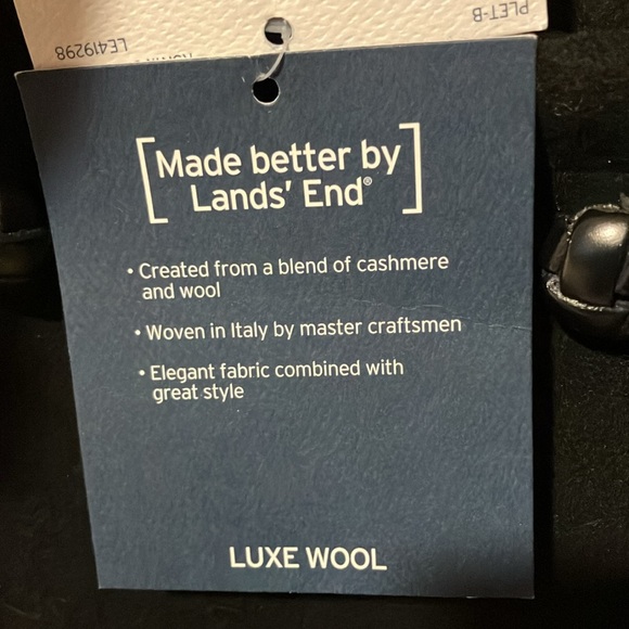 LANDS END WOMENS WOOL& CASHMERE BLACK PEA COAT  Size 6 NWT - Picture 4 of 14